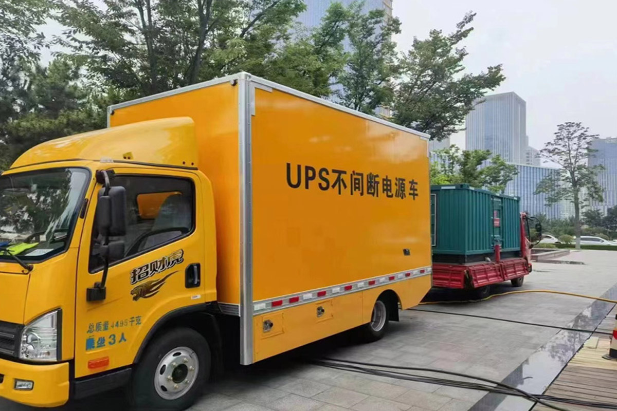 来凤发电机租赁施工现场