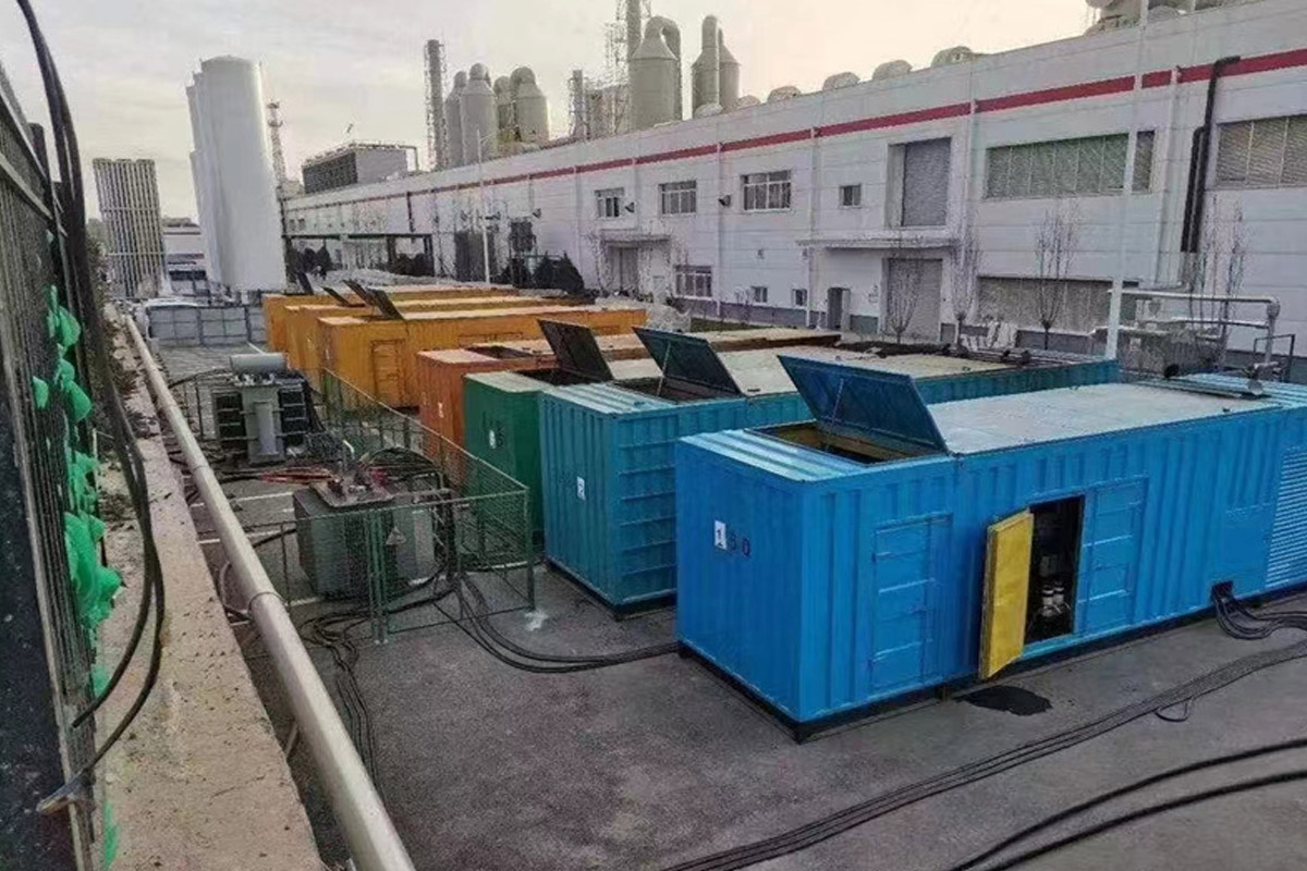 来凤发电机租赁施工现场